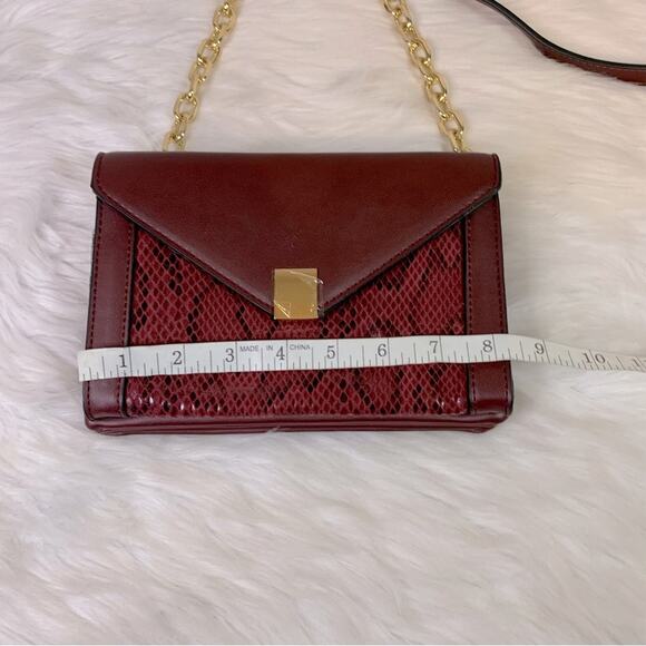 NWT The Limited Maroon Snakeskin Purse with Gold Hardware - Picture 3 of 10